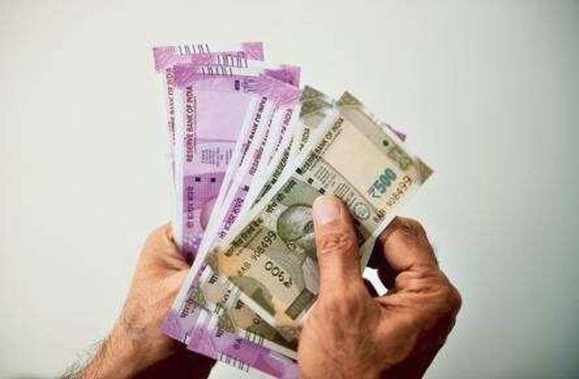 cash stolen in ajmer Theft Case: They got a wedding card worth 50 thousand rupees