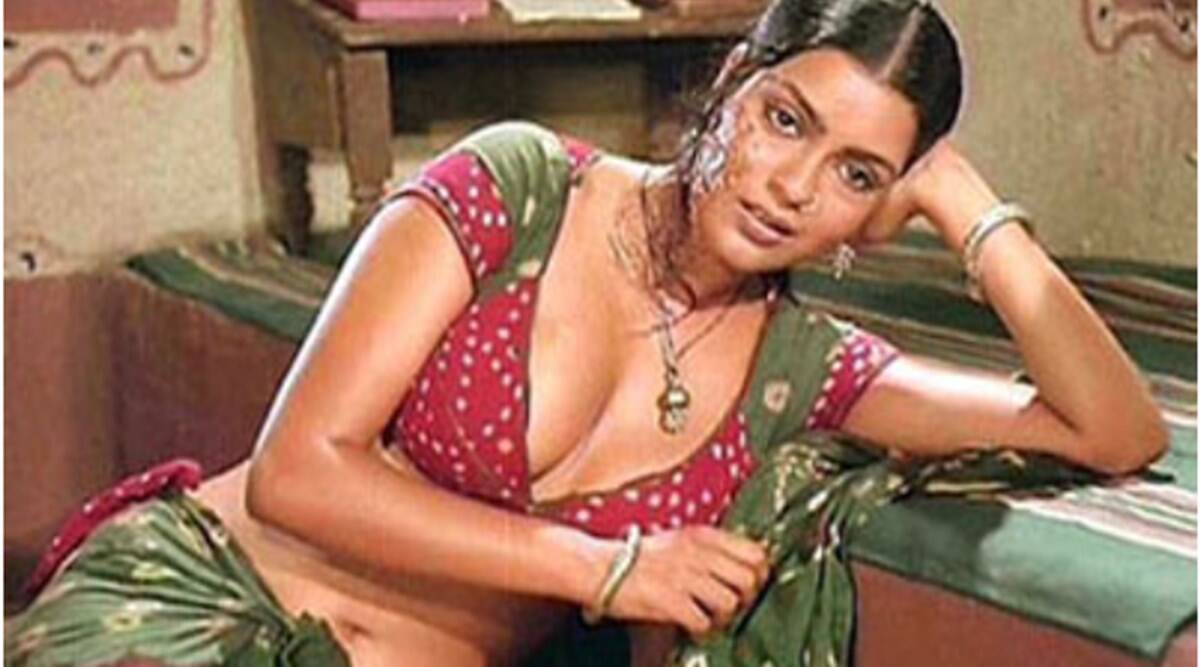 When Actress Zeenat Aman was thrashed by Sanjay Khan