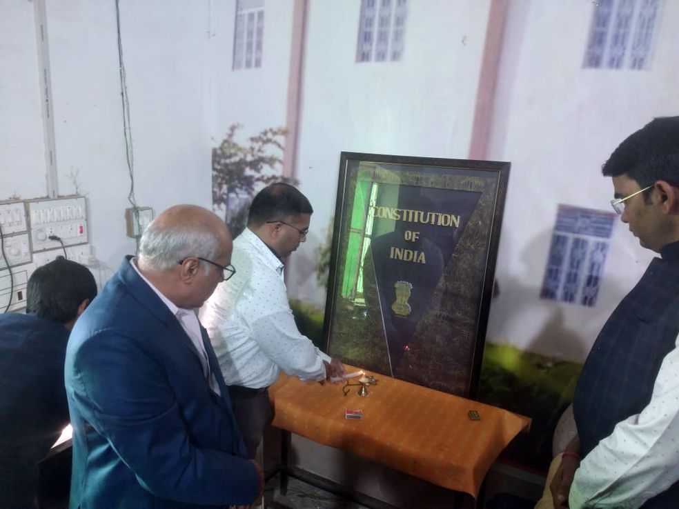 लोकतंत्र की आत्मा है संविधान,लोकतंत्र की आत्मा है संविधान,लोकतंत्र की आत्मा है संविधान