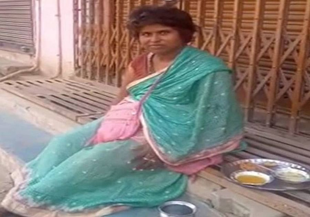 Begger Woman at Assi Ghat Turned out to be Computer Math Graduate