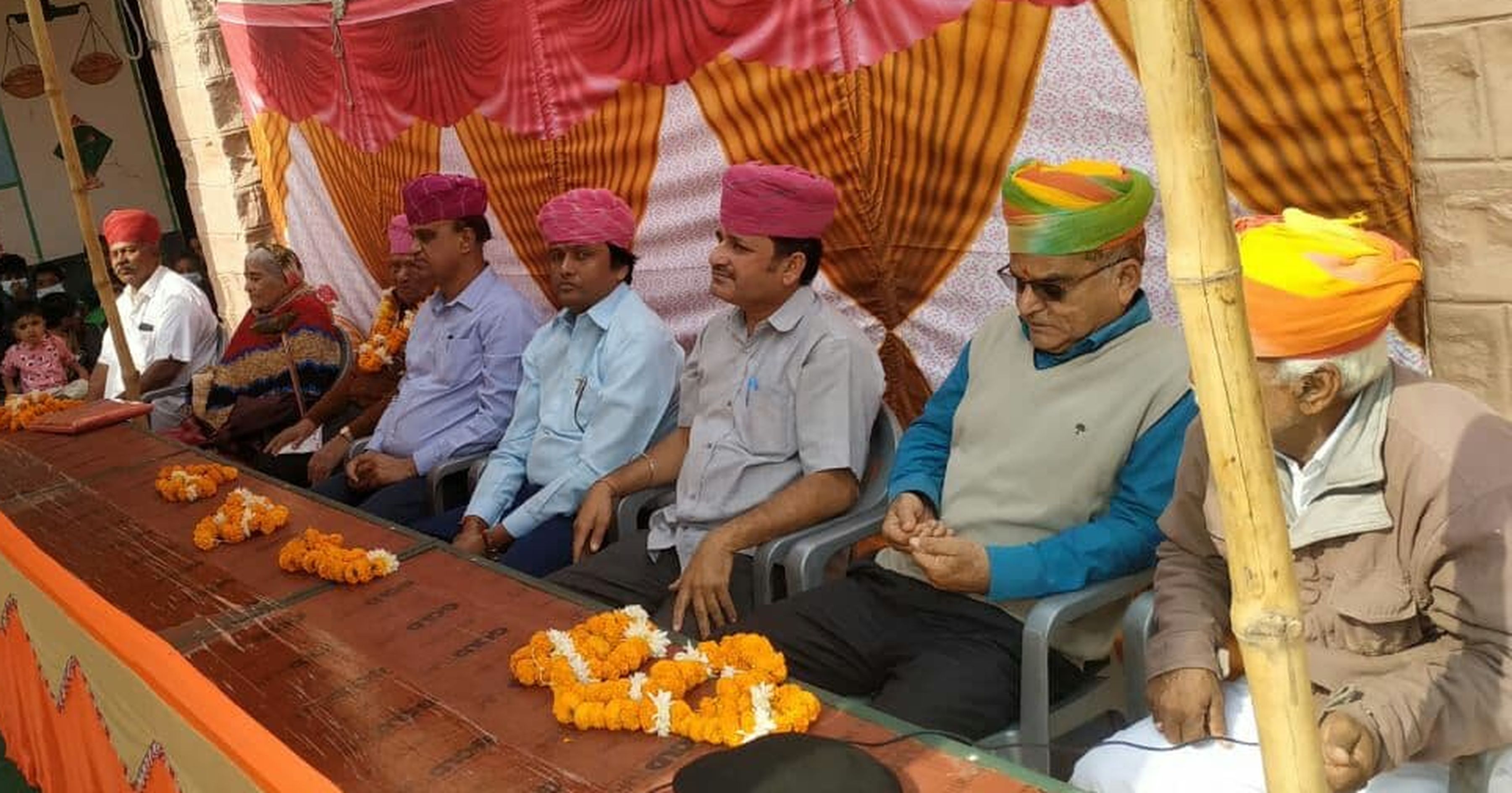 विद्यालय में कक्षाकक्ष का उद्घाटन