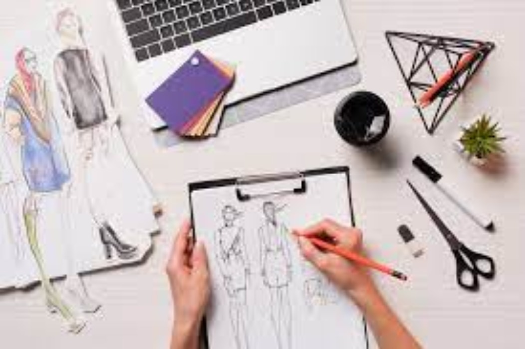 Create Creative Jobs : हाई डिमांड करियर चाहने वाले युवाओं में है ये स्किल्स तो फैशन डिजाइनिंग को बनाए अपना क्रिएटिव जॉब