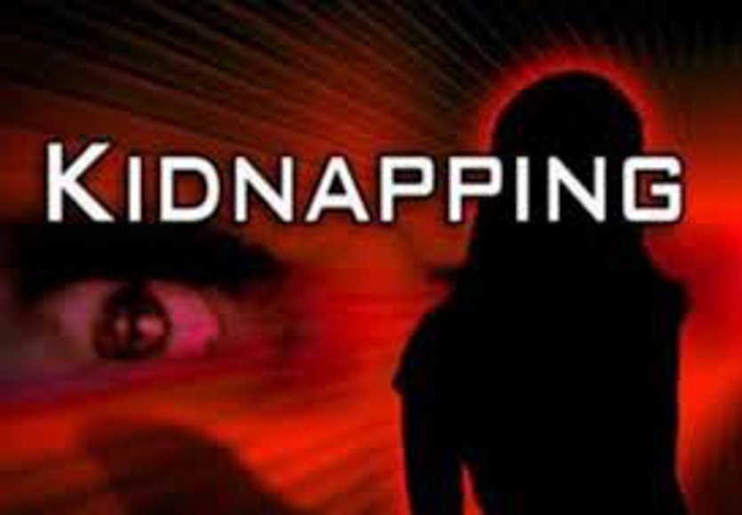 Women kidnapped woman