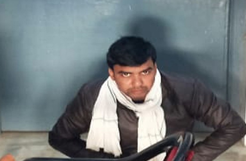 अश्लील वीडियो कॉल कर हैदराबाद के आईटी कंसल्टेंट को फंसाया, धमका कर ऐंठे 27.60 लाख रुपए