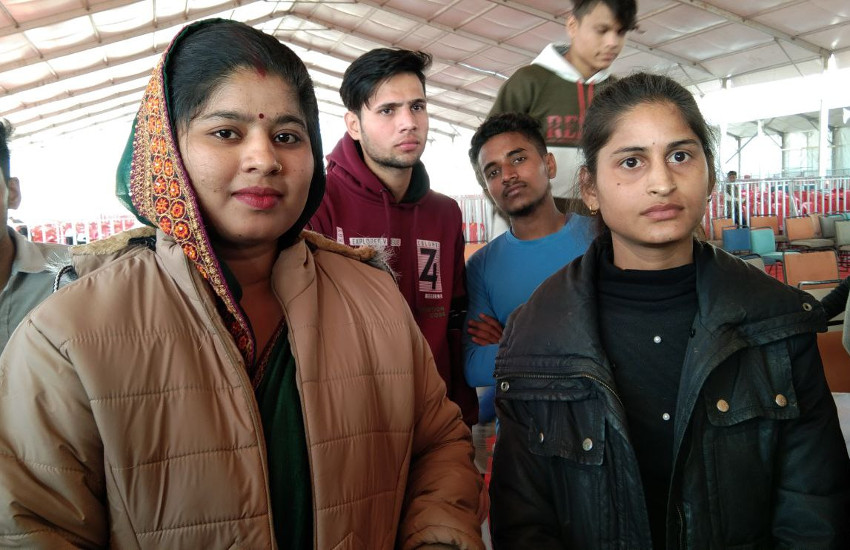 accused-of-inviting-women-with-lure-in-cm-yogi-s-rally.jpg