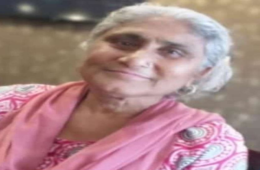 ईनाम का झांसा देकर महिला के उड़ाए सोने के कंगन