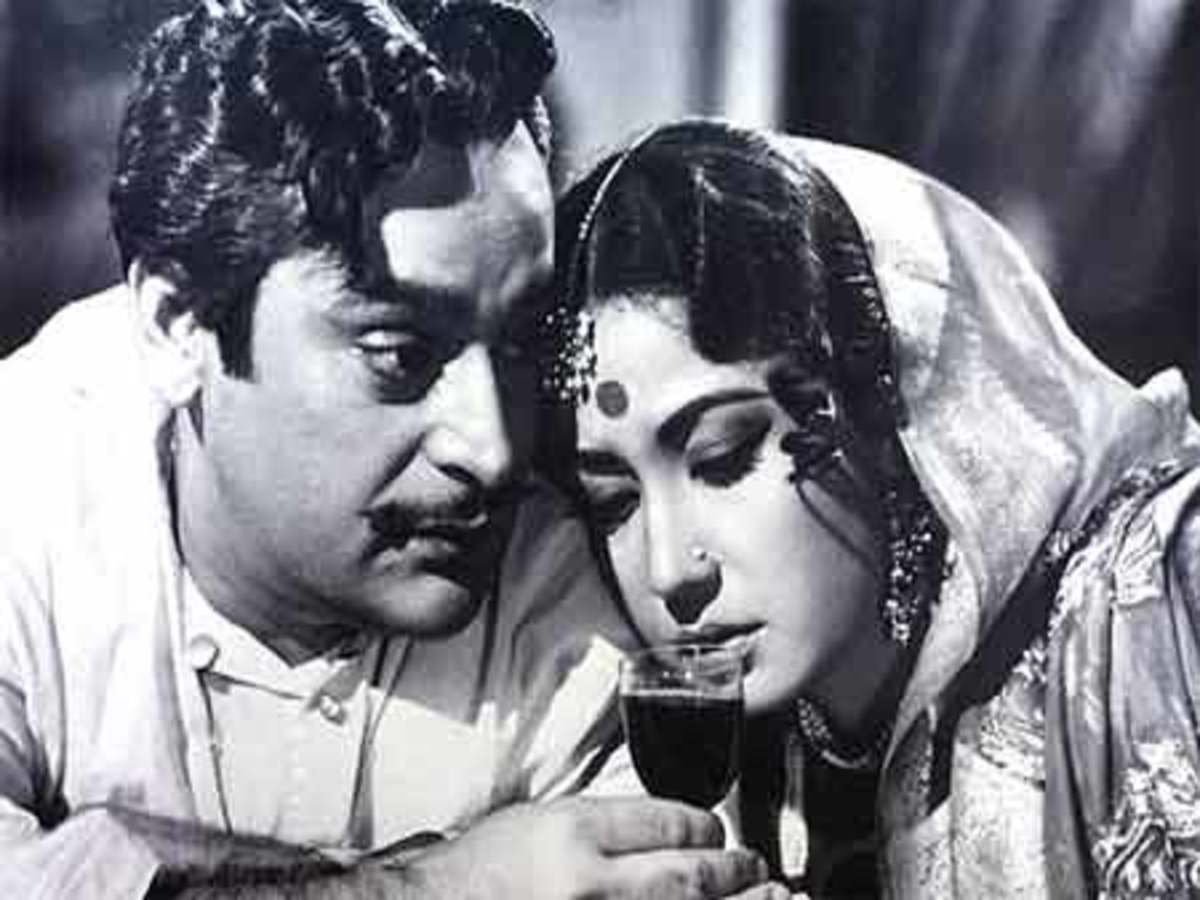 Know Why doctor advised Meena Kumari to drink a peg every day