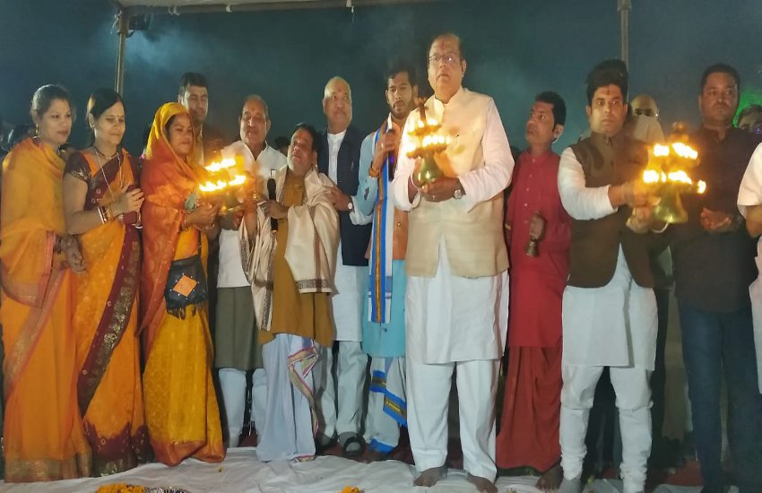 नदियां हमारी संस्कृति में शामिल : रविंद्र चौबे