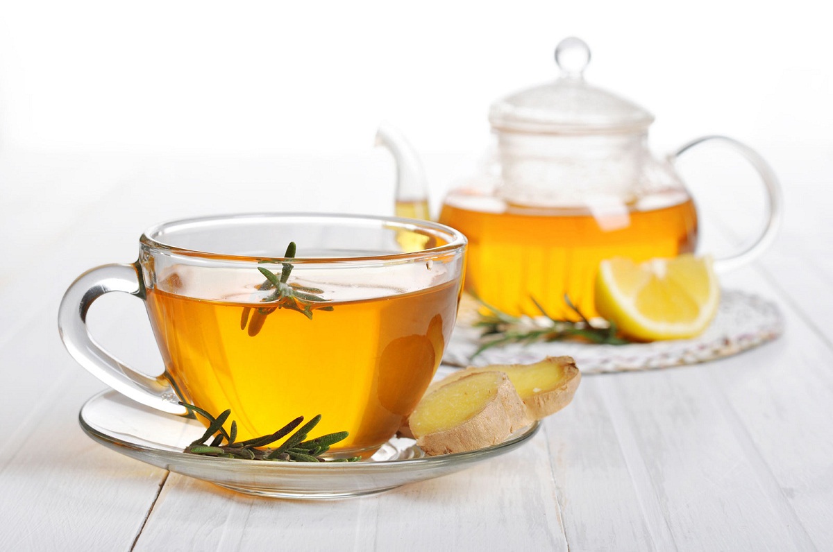 Ginger Tea Side Effect: जरूरत से ज्यादा अदरक की चाय पीना स्वास्थ्य के लिए नुकसानदायक हो सकता है