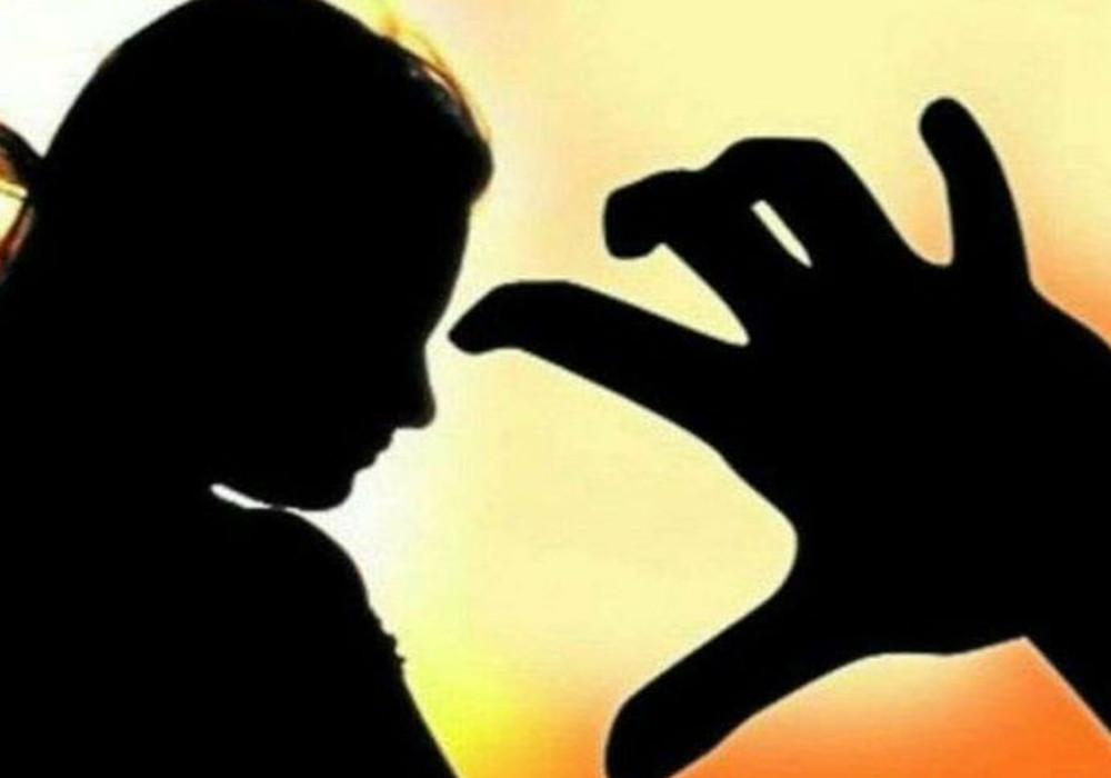 Woman Accused A Middle aged Man of Indicent Behaviour