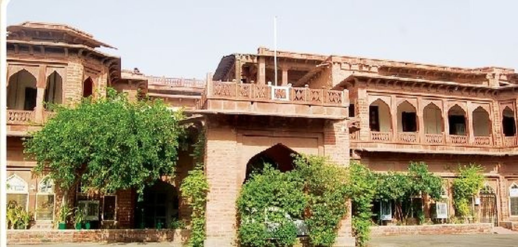 जेएनवीयू में कोटा विवि के कारण एमए बंद होने के कगार पर