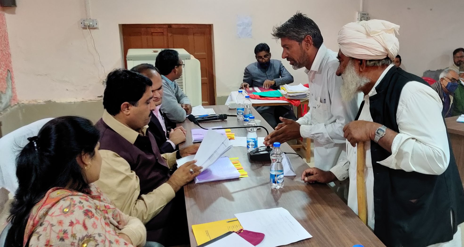 पीडि़त को न्याय दिलाना व समस्या का निस्तारण करना पहली प्राथमिकता : मंत्री