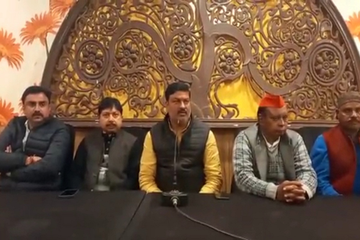 अयोध्या में जमीनों के खेल पर सपा का बड़ा आरोप, सीएम योगी से भी मांगा इस्तीफा