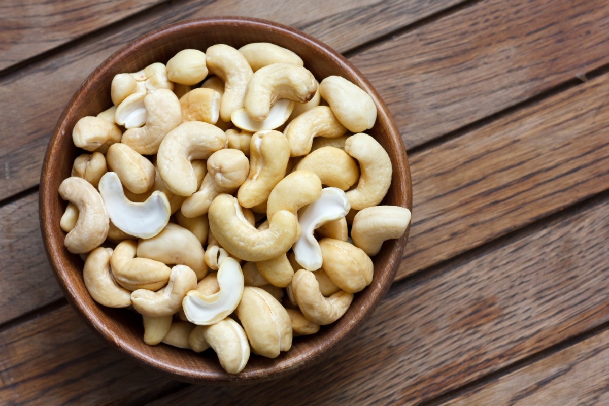 Benefits of Cashews: आइए जानते हैं काजू के खाने अद्भुत फायदे, जो बीमारियों से बचाव करने में आपकी मदद करता है