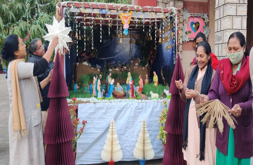 Christmas Day 2021 जयपुर में क्रिसमस का उल्लास, देहधारण की प्रार्थना