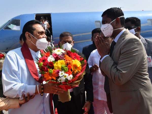 sri_lankan_prime_minister_rajapaksa_visits_tirupati.jpg