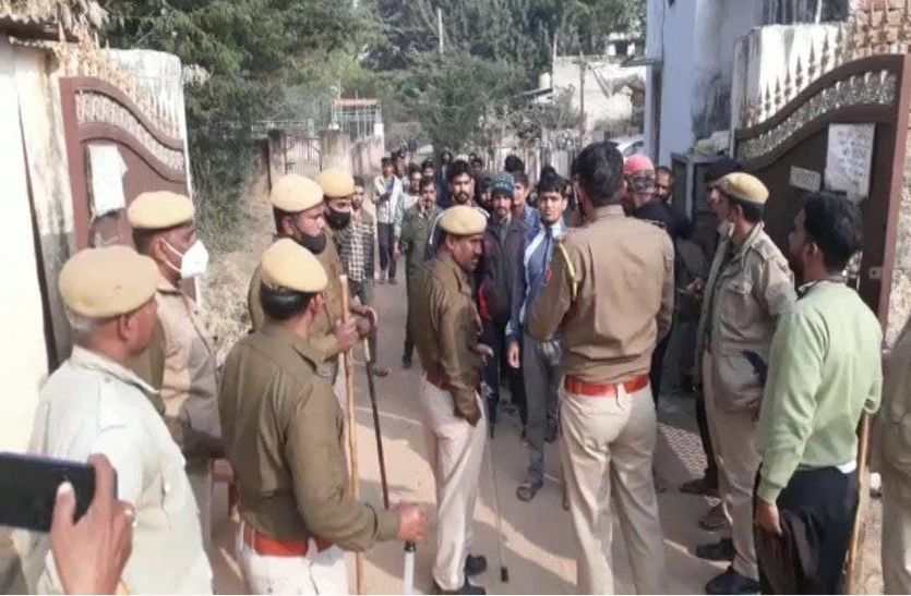 विवाद : राजपूत छात्रावास व बस्ती के बाशिन्दे आमने-सामने, जमकर हुआ पथराव
