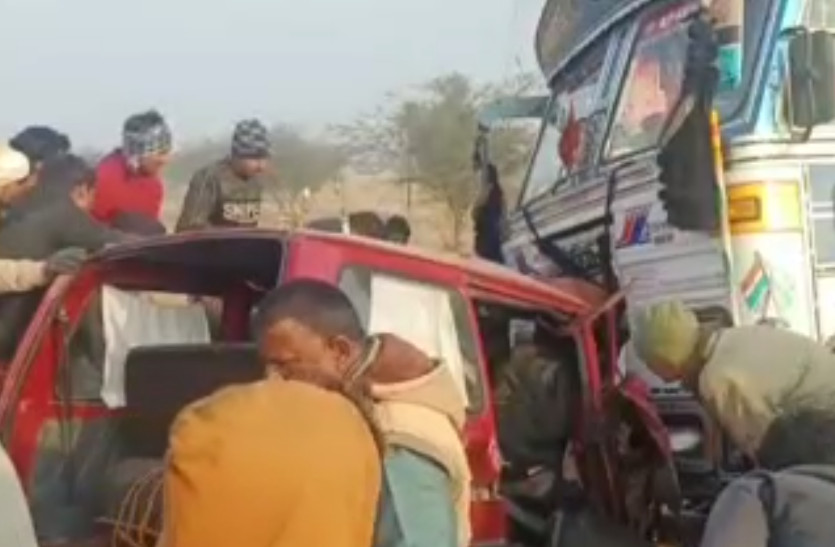 two die in Churu Road Accident