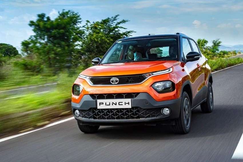 Take the tension of fuel price bye-bye, these 5 best mileage cars launched in the market this year. Maruti Swift to Tata Punch Check the best Mileage Cheapest cars Tata Punch 2nd-amp