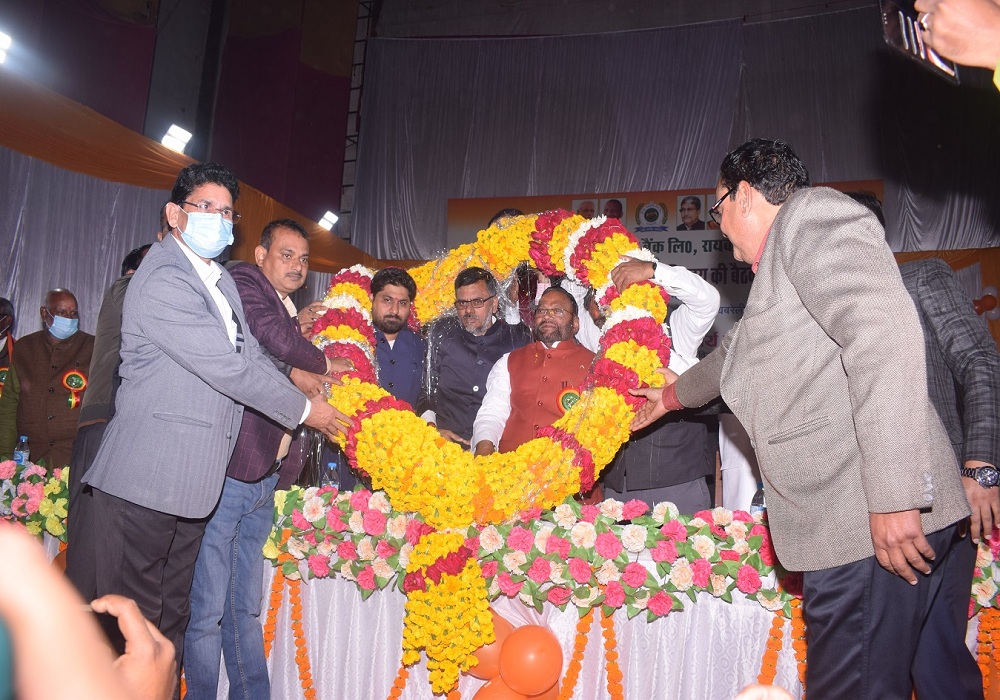 ग्रामीण विकास क्षेत्र में जिला सहकारी बैंक लि निभा रहा है सबसे बड़ा योगदान, मोबाइल एटीएम वैन दे रही यह सुविधायें