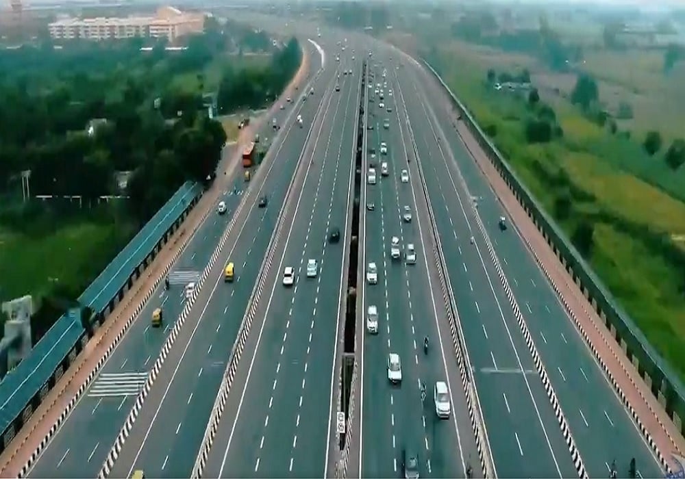 Now Lucknow-Kanpur non-stop Lucknow-Kanpur Expressway budget released | अब  लखनऊ से कानपुर नॉन-स्टॉप, लखनऊ-कानपुर एक्सप्रेसवे का बजट जारी सिर्फ 40 मिनट  में पूरा होगा सफर ...