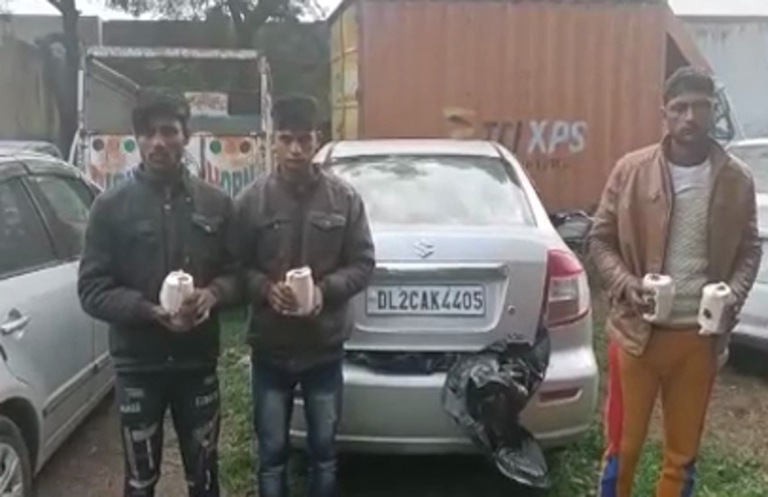 three-youths-smuggling-beef-arrested-from-yamuna-expressway.jpg