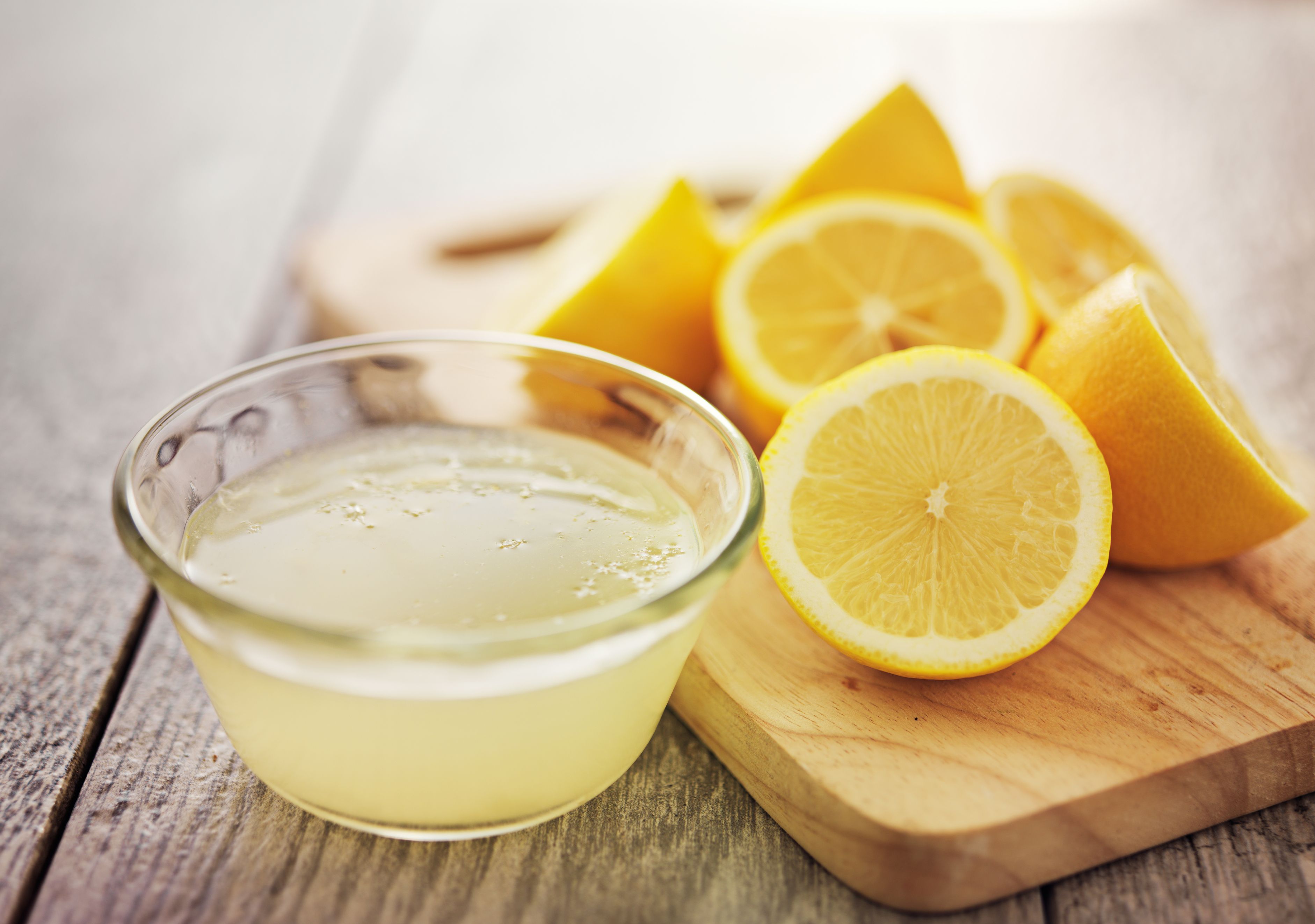 Benefits of lemon for your skin