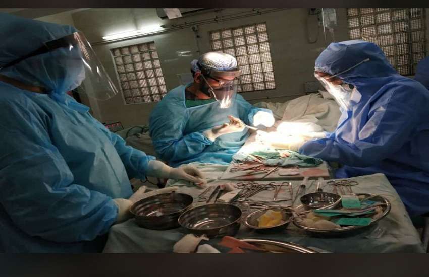 वडोदरा के सयाजी अस्पताल में नि:शुल्क की प्लास्टिक सर्जरी