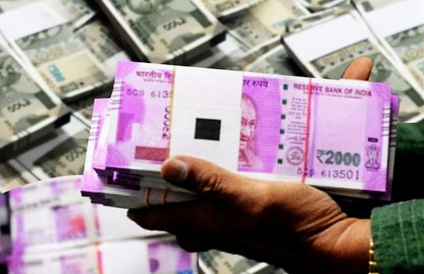 Pradhanmantri Vyay Vandana Yojana: एक बार में लगाएं पैसा, 1,11,000 रुपये की सालाना मिलेगी पेंशन