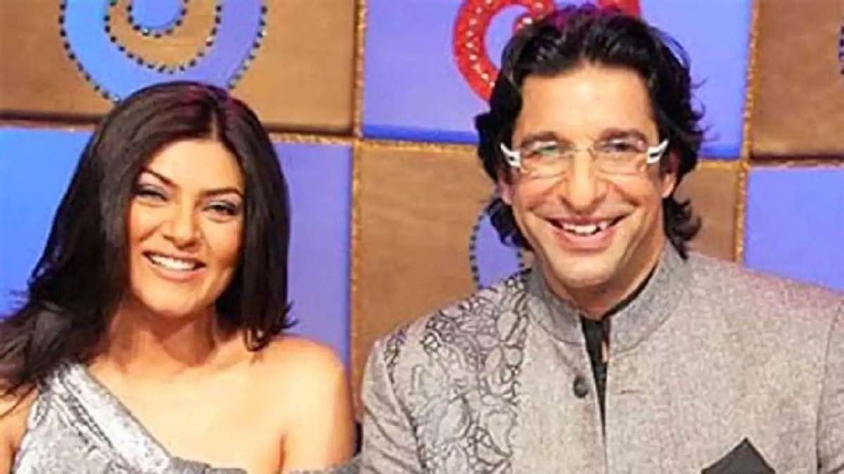 sushmita_sen_and_wasim_akram.jpg