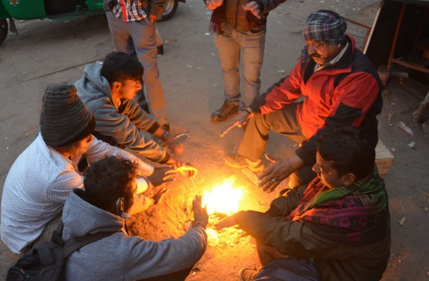 Rajasthan Weather Update: राजस्थान मकर संक्रांति तक शीतलहर की चपेट में, तेजी से गिरेगा तापमान