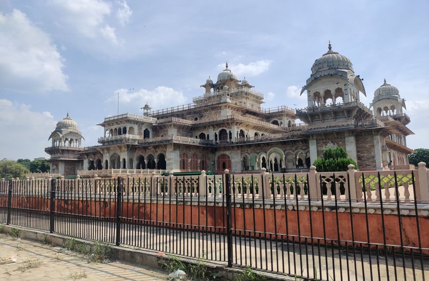 Rajasthan Jaipur दिन—ब—दिन घटते पर्यटक, 29 फीसदी रह गए सैलानी