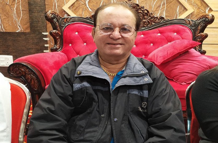 सिंधी भाषा को बढ़ावा देने शुरू की कॉमेडी, आज यूथ भी हो रहा कनेक्ट