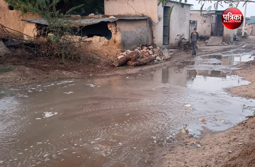 सप्लाई के साथ ही टूटने लगी जल जीवन मिशन की पेयजल लाईन