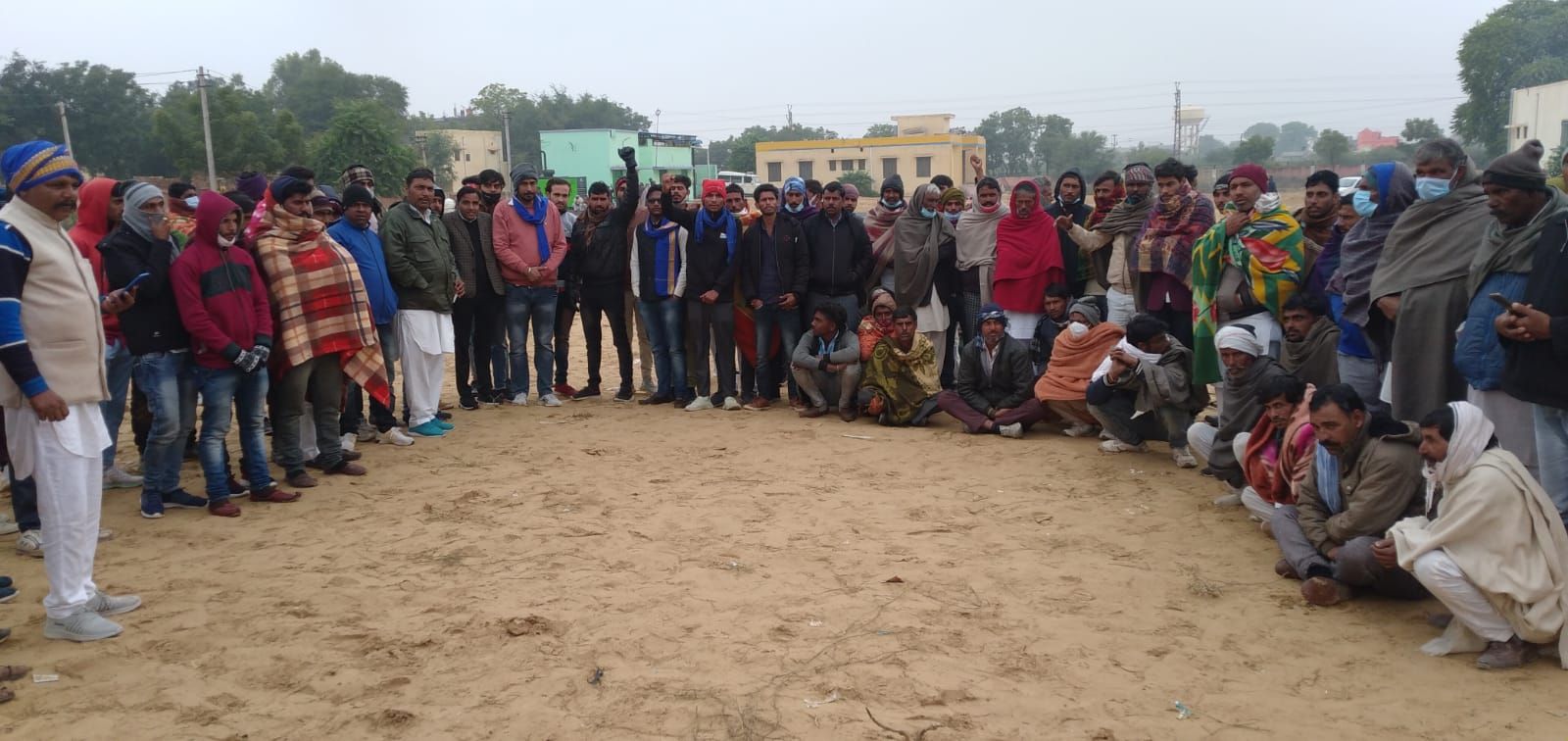 देर शाम वार्ता में बनी सहमति तो रात को ही पोस्टमार्टम प्रक्रिया में जुटे पुलिस अधिकारी