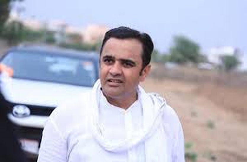 राजस्थान सरकार के एक मंत्री पुत्र ने डिस्कॉम के लाइनमैन को क्यों धमकाया...पढ़ें पूरी खबर