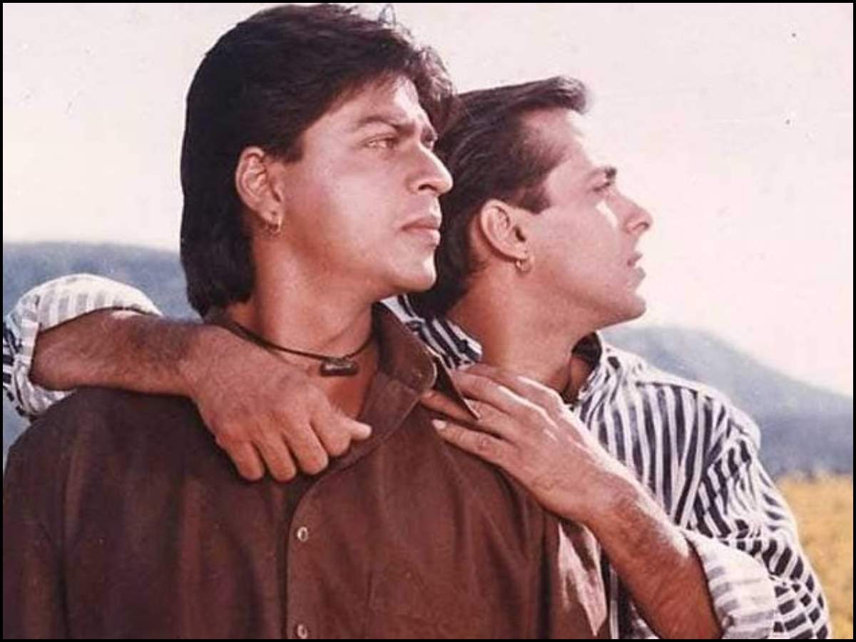 फिल्म 'करण अर्जुन' हीट होने पर शाहरुख खान को मांगनी पड़ी थी माफी, एक्टर को अजय देवगन नहीं किया माफ