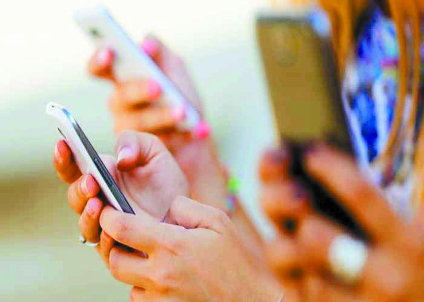 भारतीय बाजार में हर दूसरा स्मार्टफोन चीनी कंपनियों का