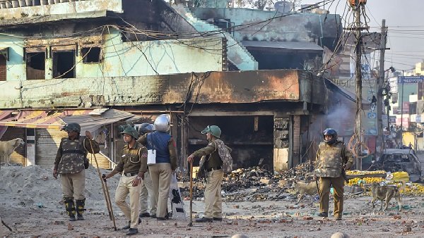 Delhi Riots High Court Grants bail 6 Accused Dilbar Negi Murder Case