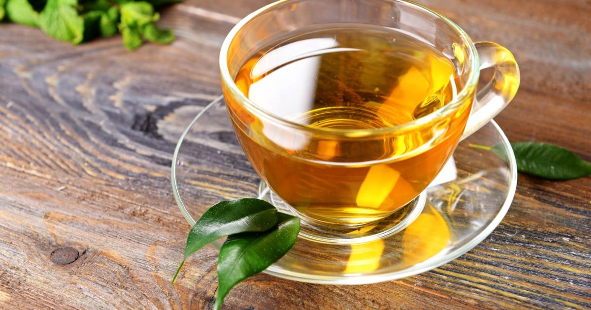 Side Effects of Drinking Green Tea: सुबह खाली पेट पीते हैं ग्रीन टी, तो हो जाइए सावधान!