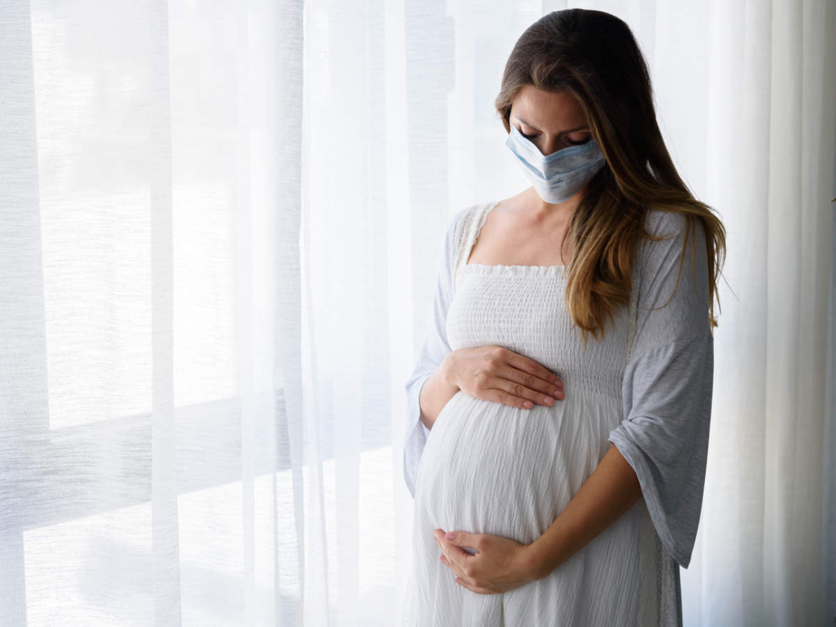Pregnant Women Follow These Tips To Save Themselves During Omicron
