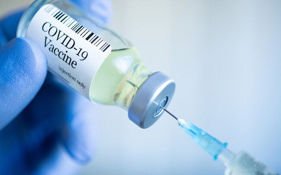 टीकाकरण में गड़बड़ी तो नहीं? बुजुर्ग दंपती की मौत के तीन माह बाद लगी वैक्सीन