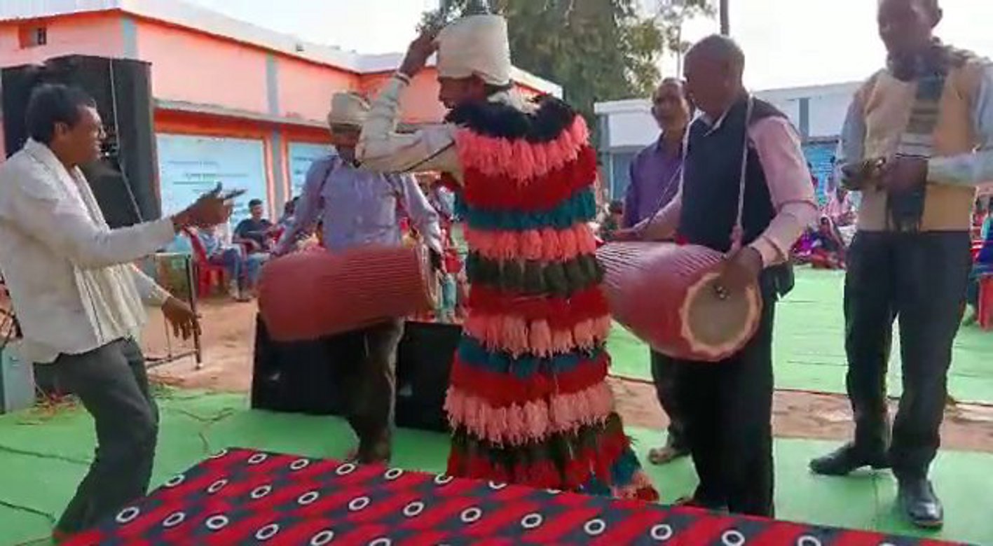 Villagers dance on Ahirai dance in Anand Utsav