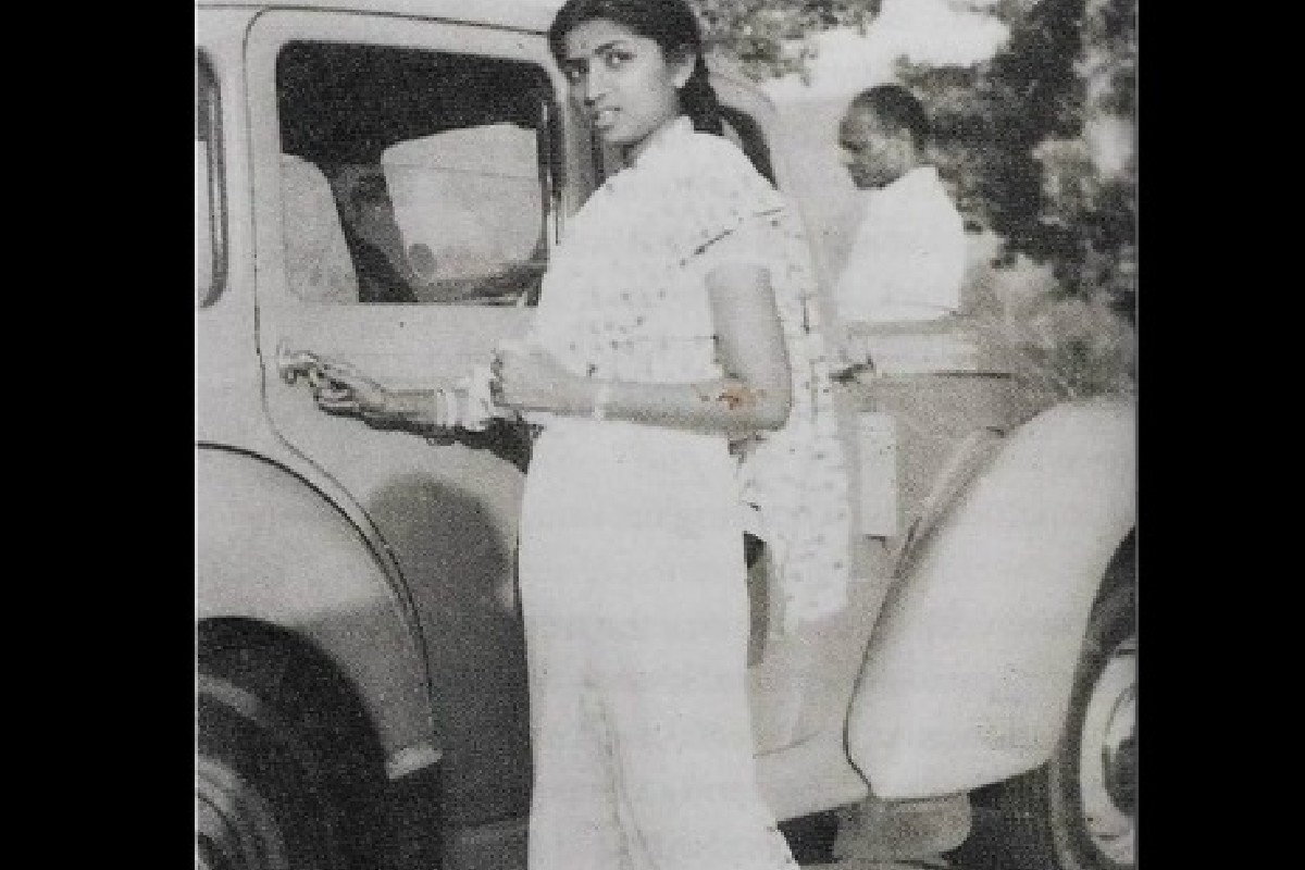 Lata Mangeshkar First car with her mother;s name know collection | Lata