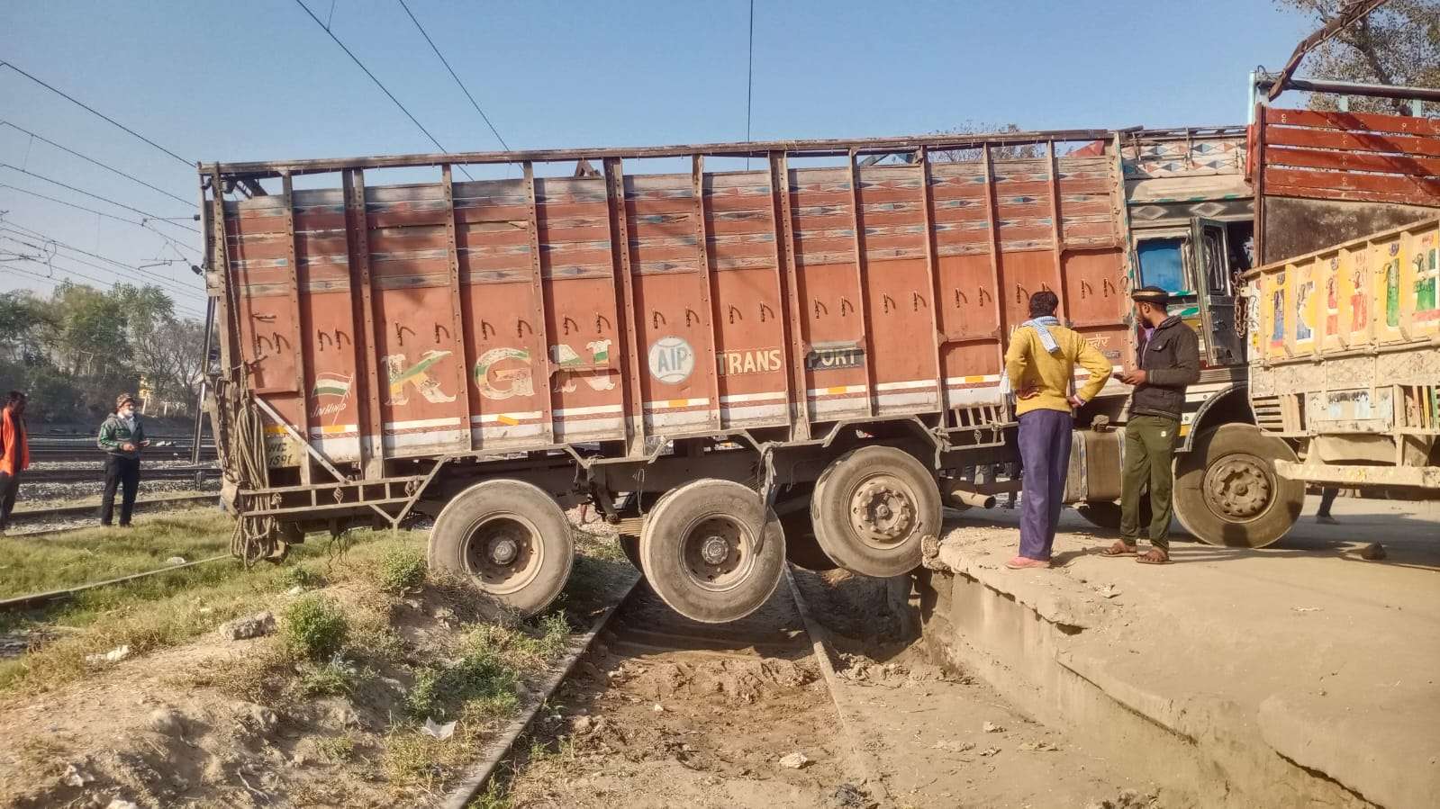 Truck fell on the track of warehouse platform