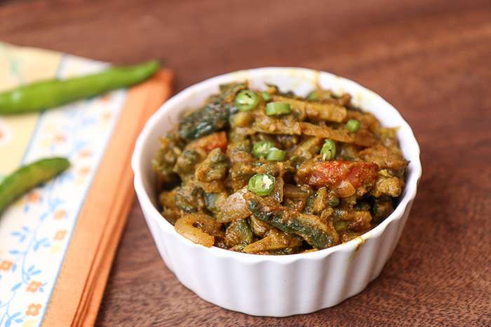 karela_sabzi_with_onions_and_tomatoes_recipe-2.jpg