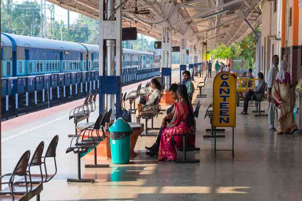 What Do We Call Railway Station In Hindi