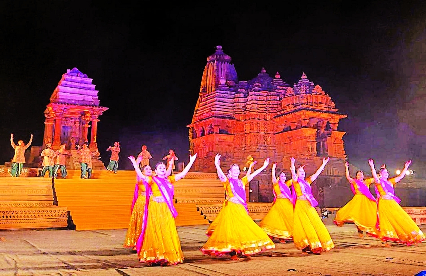 The gathering of Khajuraho dance festival adorned with Krishna Vandana