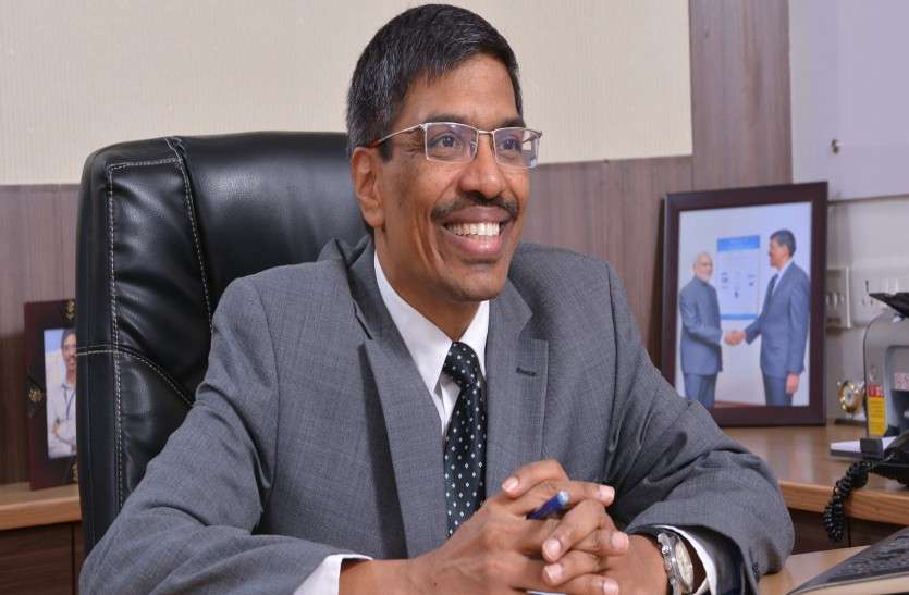 विदेश यात्रा करने वालों को अब भारत सरकार जल्द देगी हाईटेक पासपोर्ट, IIT भिलाई में तैयार हो रहा स्ट्रक्चर, जाली पासपोर्ट बनाना नामुमकिन
