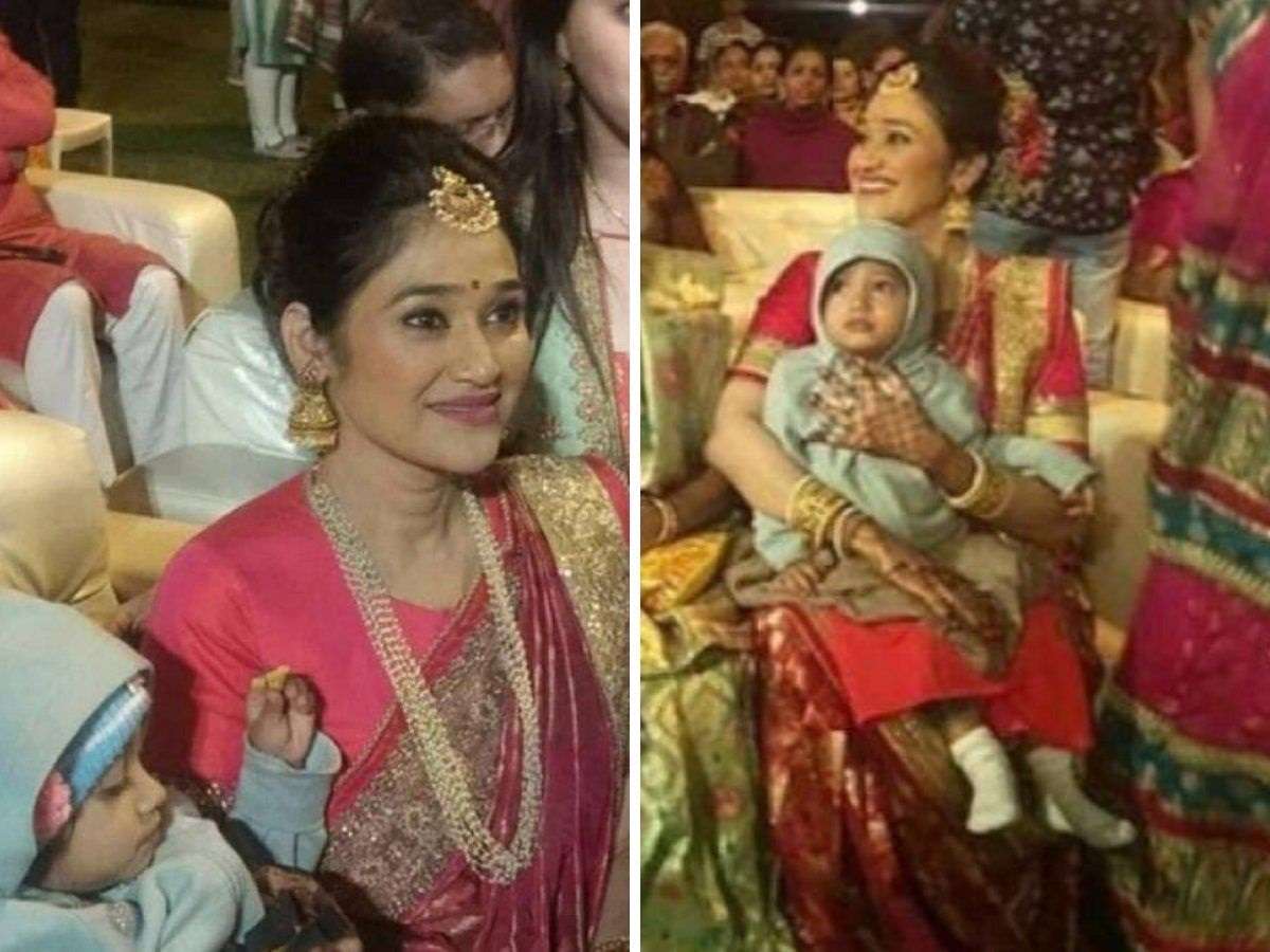 disha_vakani_with_her_daughter.jpg